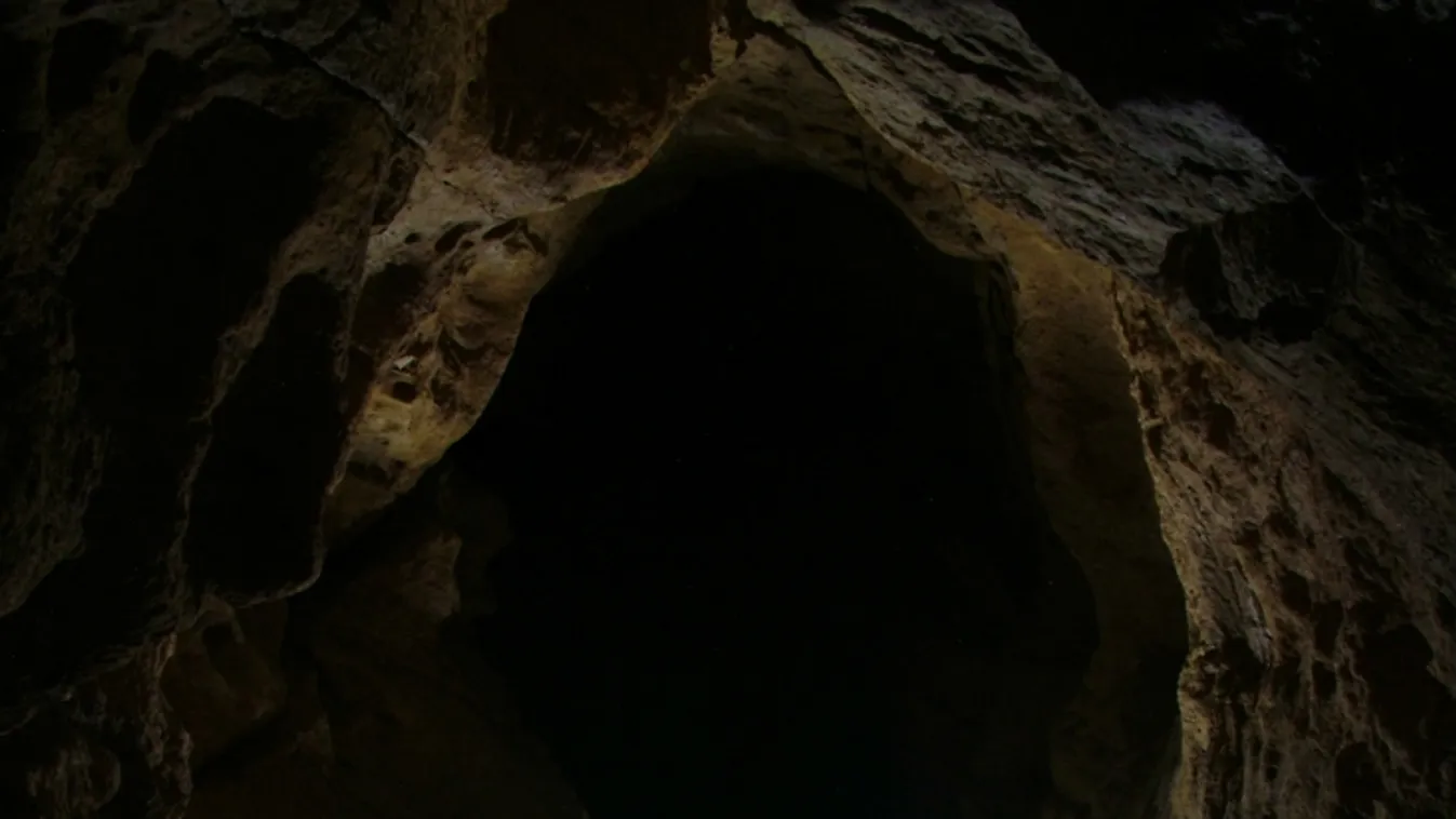 A Pál-völgyi-barlangrendszer  Mátyás-hegyi-barlang 