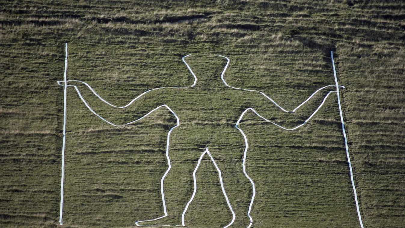 The Long Man, Wilmington Hill, near Wilmington, South Downs, Sussex, England, United Kingdom, Europe day landmarks landmark outdoors travel travel destinations color image photography contemporary HORIZONTAL nobody ARCHAEOLOGY prehistoric chalk carved car