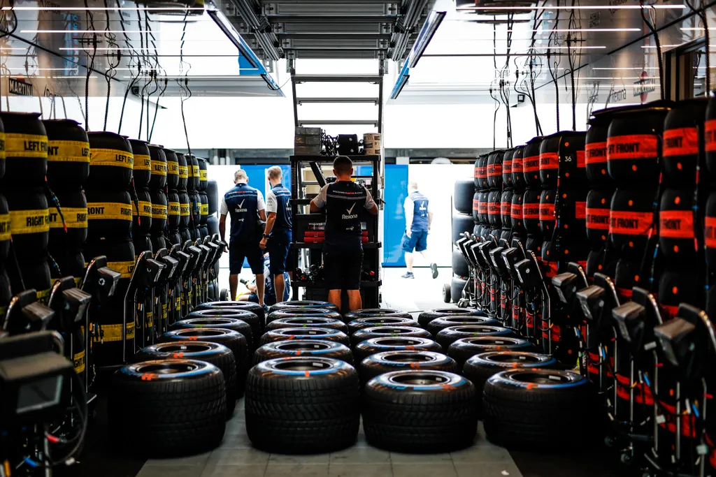 Előkészületek a Forma-1-es Német Nagydíjra, Williams Racing, Pirelli gumik 