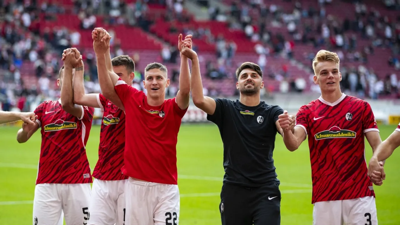 VfB Stuttgart - SC Freiburg Sports soccer Bundesliga Group whoopee Celebrate Horizontal JOY 