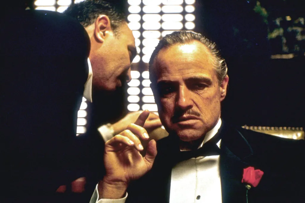The Godfather Cinema whispering in ear Horizontal MAN BUTTONHOLE FLOWER PATRIARCH 