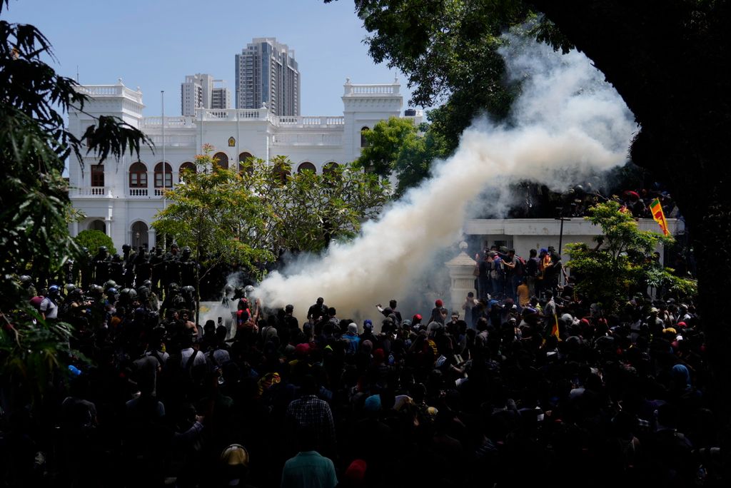 Srí Lanka, szükségállapot, tüntetés, rendbontás, összecsapás, tüntetők, rendfenntartók, válság 
