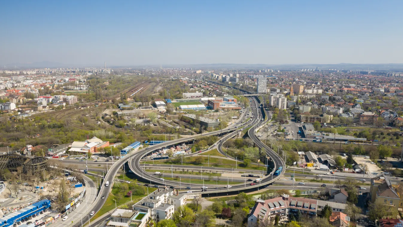 illusztráció, autópálya, közlekedés, autó, autóút, M3,Motorway,Aerial,,In,Budapest,,Hungary.,Urban,Section. country,main,aerial,high,trip,road,bend,lanes,cityscape,cargo,hi 