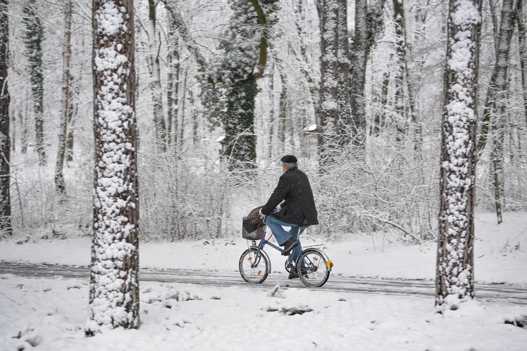 Debrecen, havazás, december, hó, időjárás, tél, hideg 