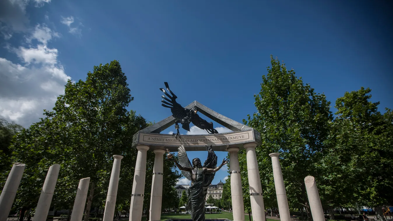 köztéri szobrok Budapest,megszállási emlékmű, alkotó: Párkányi Raab Péter 2014. 