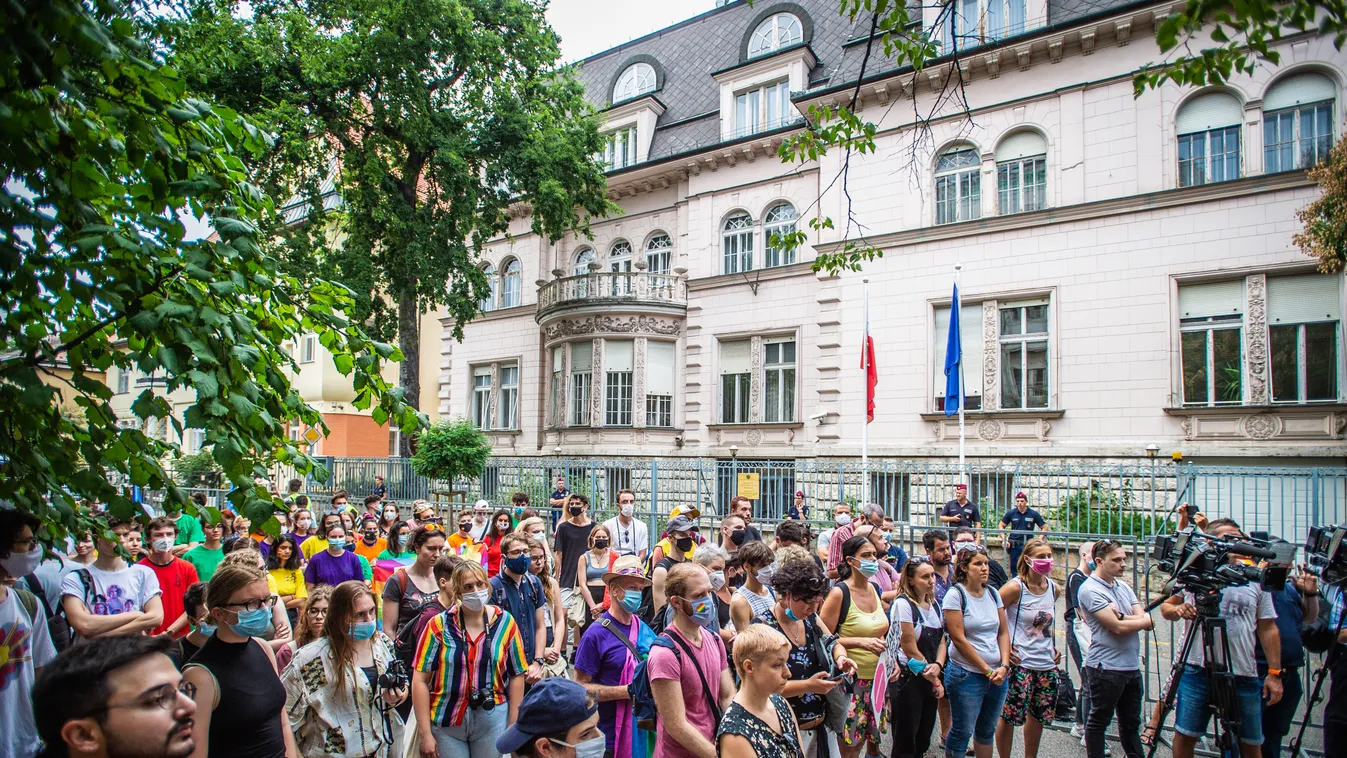 tüntetés, Lengyel Nagykövetség, szolidaritási tüntetés a lengyel lmbtq közösségért, 2020.08.11. 