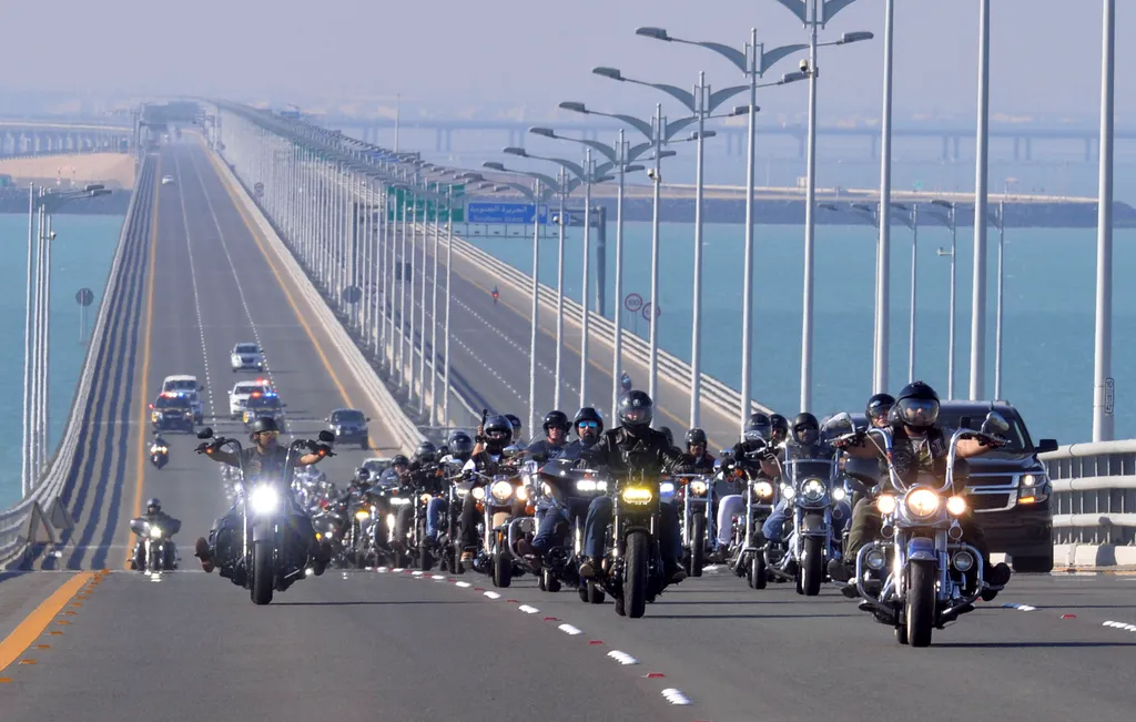 A világ 10 legnagyobb hídja, Sheikh Jaber Al-Ahmad Al-Sabah Causeway 