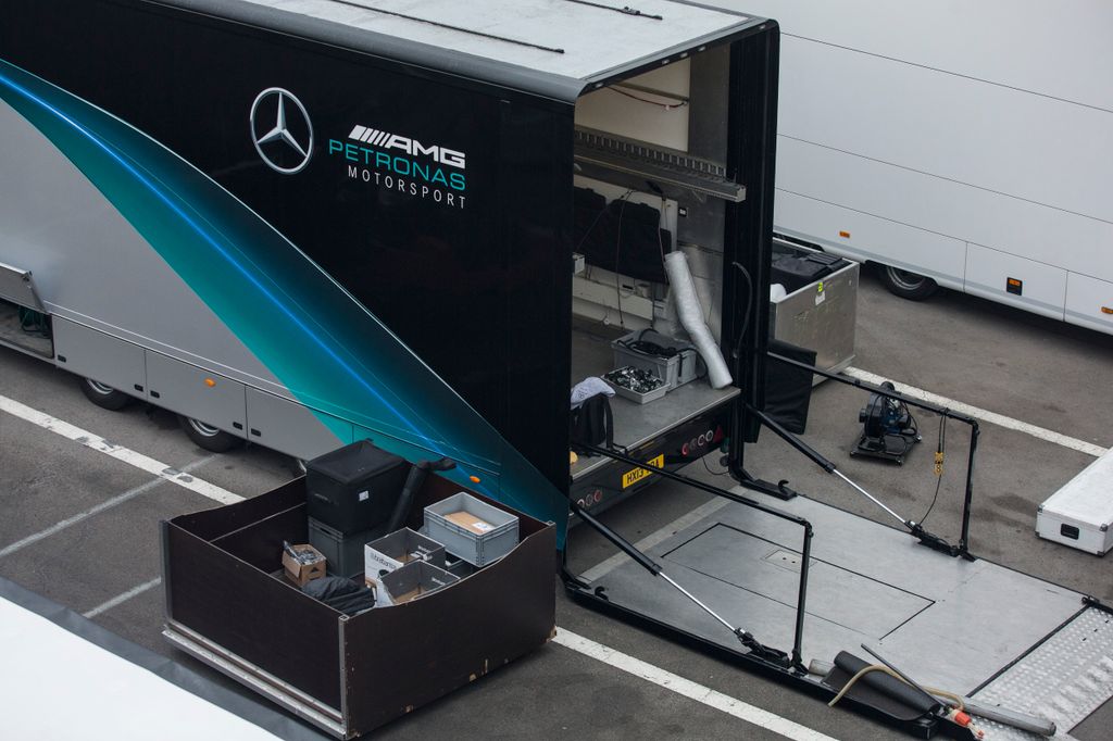 Forma-1, Mercedes-AMG Petronas kamion, Barcelona teszt 2018 