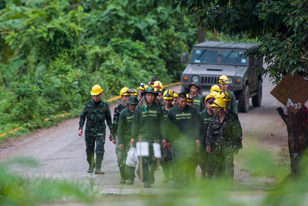 Thaiföld, Tham Luang, barlang katasztrófa, gyerekek mentése 