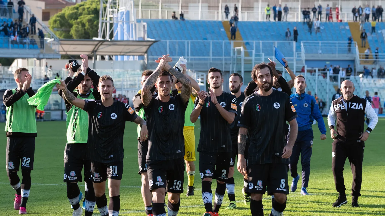Pescara v Spezia - Serie B Pescara Spezia Soccer SPORT Football Match Competition Italy Picture Photography TEAM SPORTS Horizontal Composition Action Serie B Serie BKT Lega Serie B Spezia Calcio Players Large Group Of People Full Length 