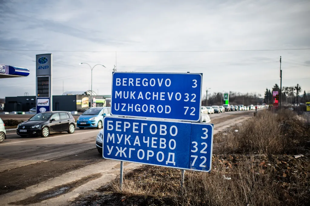 Ukrán válság, 2022, Beregsurány, határ, határátkelő, magyar-ukrán határ, autó 