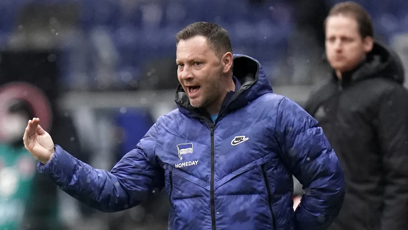 Eintracht Frankfurt - Hertha BSC Sports soccer Bundesliga Disappointed Happy Pál Dárdai (Hertha BSC) 