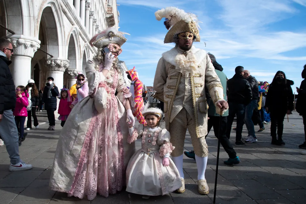 Velencei karnevál 2022 