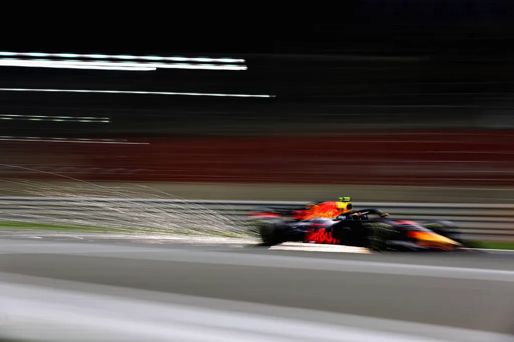 A Forma-1-es Bahreini Nagydíj pénteki napja, Max Verstappen, Red Bull Racing 