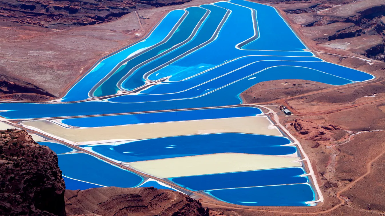 AERIAL VIEW America ARCHITECTURE basin BLUE COLOUR CAST Canyonlands National Park Day geologic formation LANDSCAPE MINE mining development MOUNTAIN Nature NORTH AMERICA Ochre ROCK rocky SALT USA Utah WATER West States HORIZONTAL 