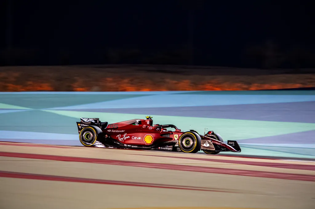 Forma-1, Bahreini Nagydíj, péntek, Carlos Sainz, Ferrari 