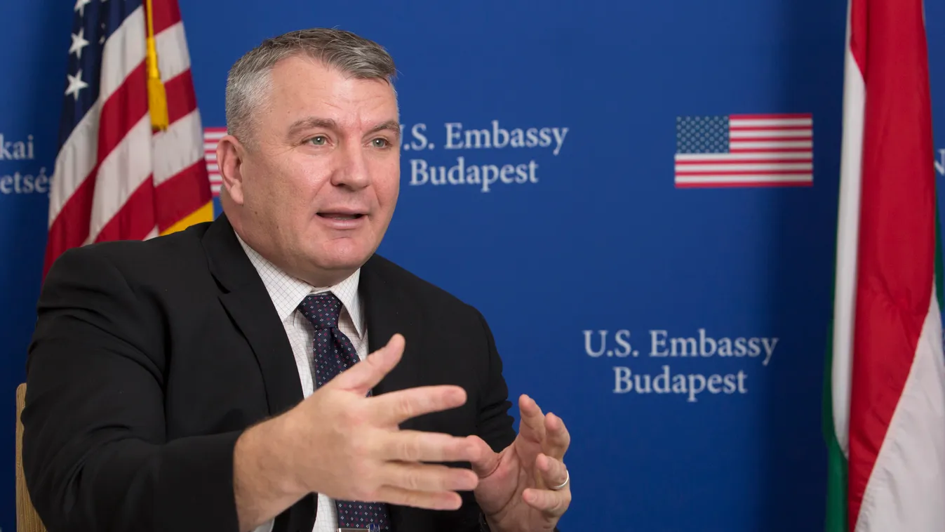 Timothy J. Dougherty Timothy J. Dougherty - U.S. Army Brigadier General interjú a Magyar Amerikai Nagykövetségen 