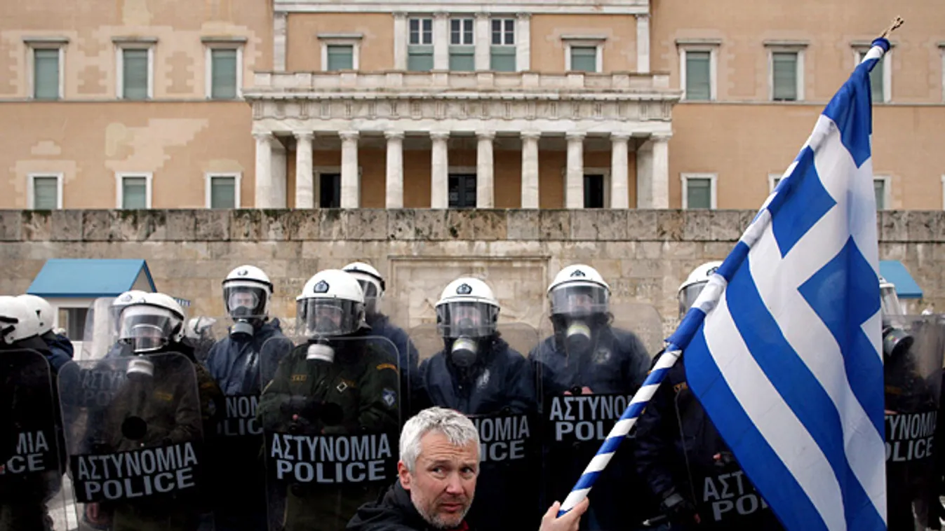 Halálra szorítják a görögöket, görög válság, tüntés és sztrájk Athénban, 2012 februárjában