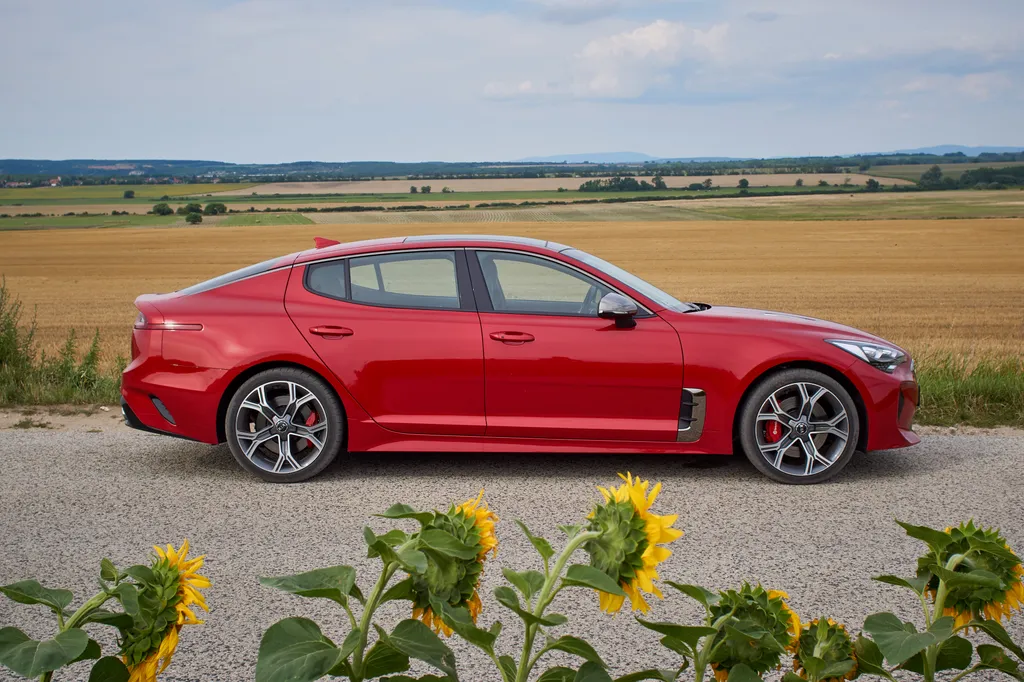 Kia Stinger V6 teszt (2018) 