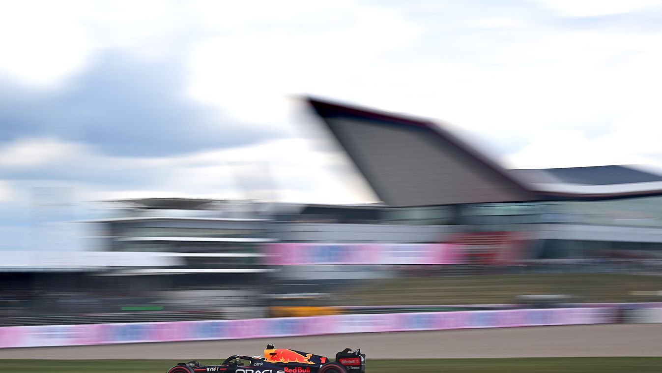 Forma-1, Max Verstappen, Red Bull, Brit Nagydíj 2022, péntek 