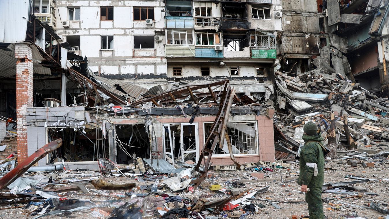 Ukrán válság, orosz, ukrán, háború, Ukrajna, Mariupol, lakóépület, rom, romos, romok 