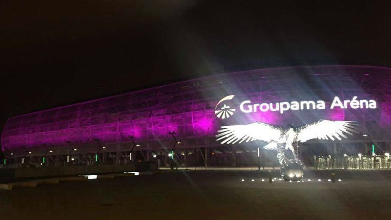 Lilába borult a Fradi stadionja a Groupama Aréna FTC stadion 