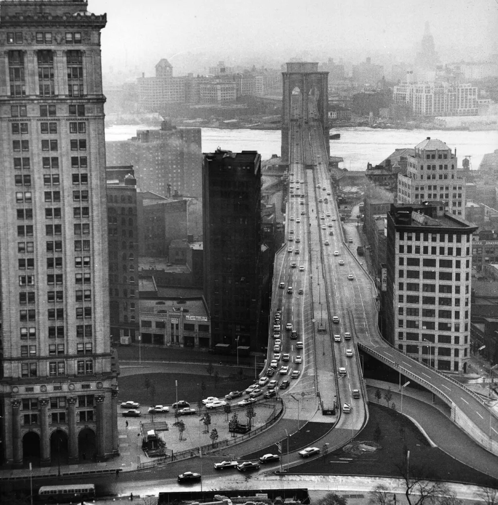 Brooklyn híd, 140, Brooklyn Bridge black & white 