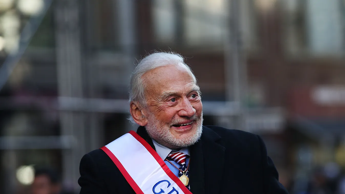 Veterans Day Parade Held On New York's 5th Avenue GettyImageRank1 ARMY military service vet veteran WAR POLITICS topics topix bestof toppics toppix 