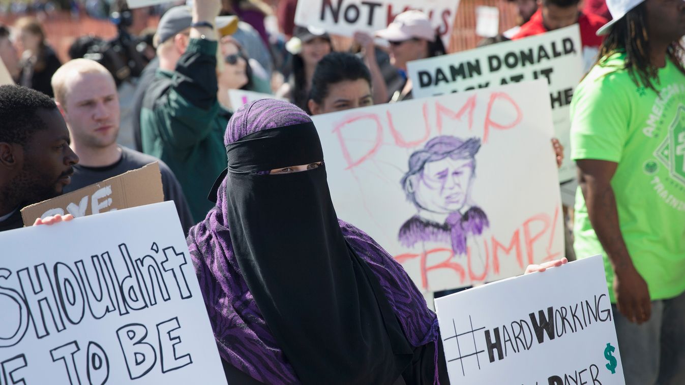 Donald Trump ellenes tüntetés demonstráció 