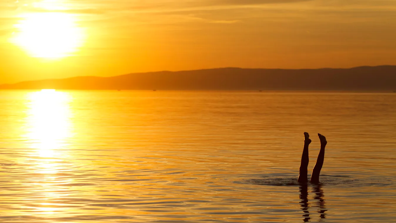 Balaton fürdik HÉTKÖZNAPI naplemente NAPSZAK sziluett TÁJ tó 