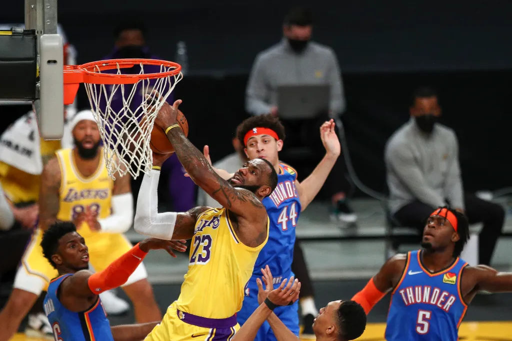 Oklahoma City Thunder v Los Angeles Lakers GettyImageRank2 Color Image nba Horizontal SPORT BASKETBALL 