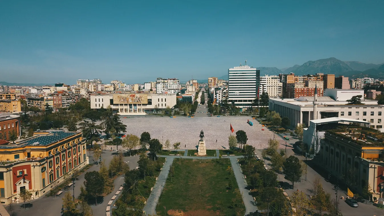 Albánia, Tirana, Szkander bég tér 