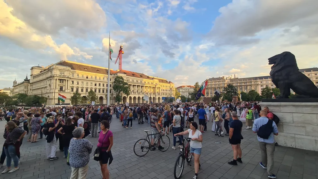 tüntetés, Budapest, 2023.09.15. oktatás, tanulás, tanítás, tanító, diák, tanár 