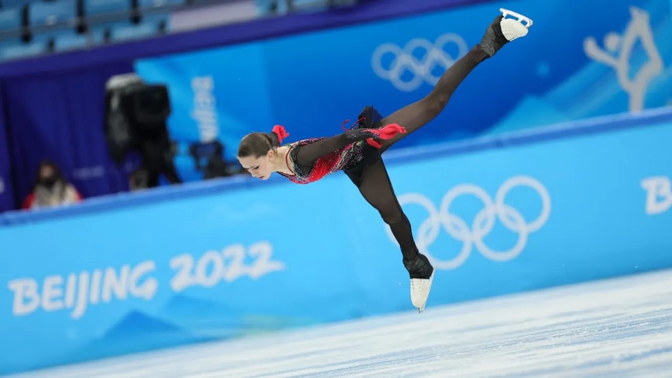 (XHTP)(BEIJING2022)CHINA-BEIJING-OLYMPIC WINTER GAMES-FIGURE SKATING-TEAM EVENT-WOMEN SINGLE SKATING-FREE SKATING (CN) se Horizontal 