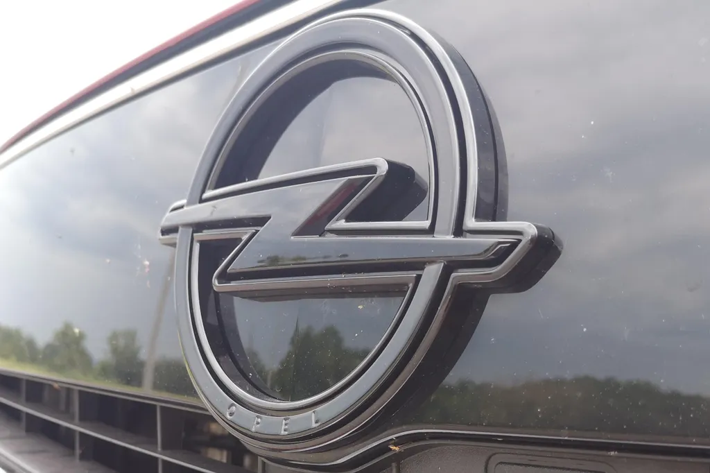 Opel Grandland 1.2 Turbo GS Line teszt (2022) 