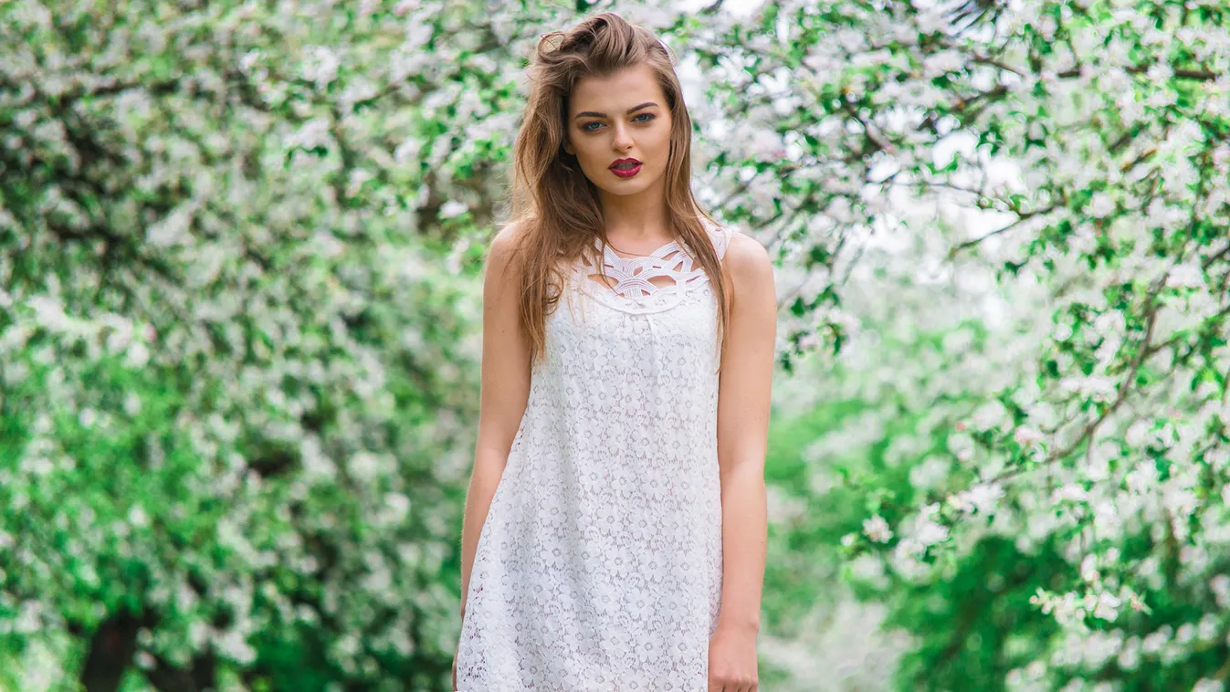 fehér ruha tavasz fiatal nő 