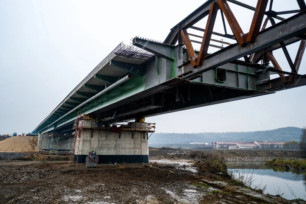 új híd a Sajó felett 