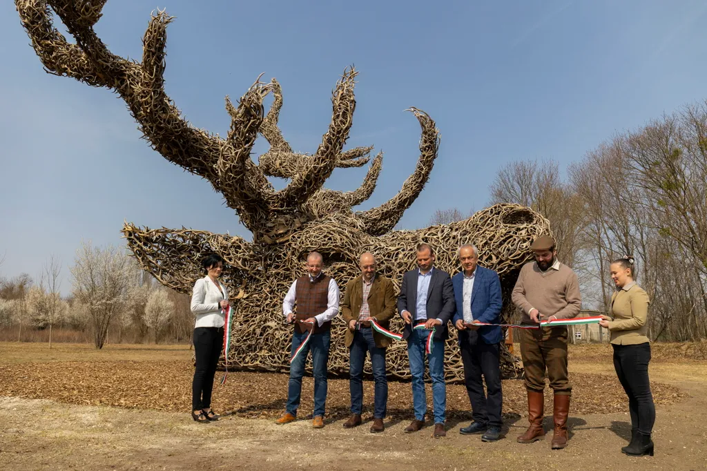 Vadászati és Természeti Világkiállítás, Szőke Gábor Miklós, Totem 