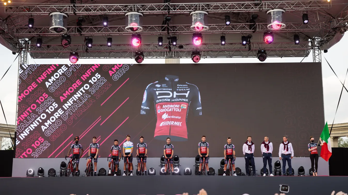 Giro d'Italia Hősök tere csapatbemutatók, 2022.05.04. 
