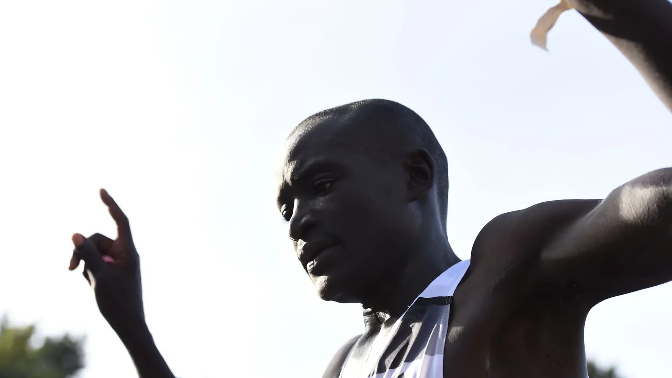 - Kenya's Dennis Kimetto reacts after winning the 41th edition of the Berlin Marathon in Berlin on September 28, 2014. Kimetto breaks the world marathon record. AFP PHOTO / TOBIAS SCHWARZ 