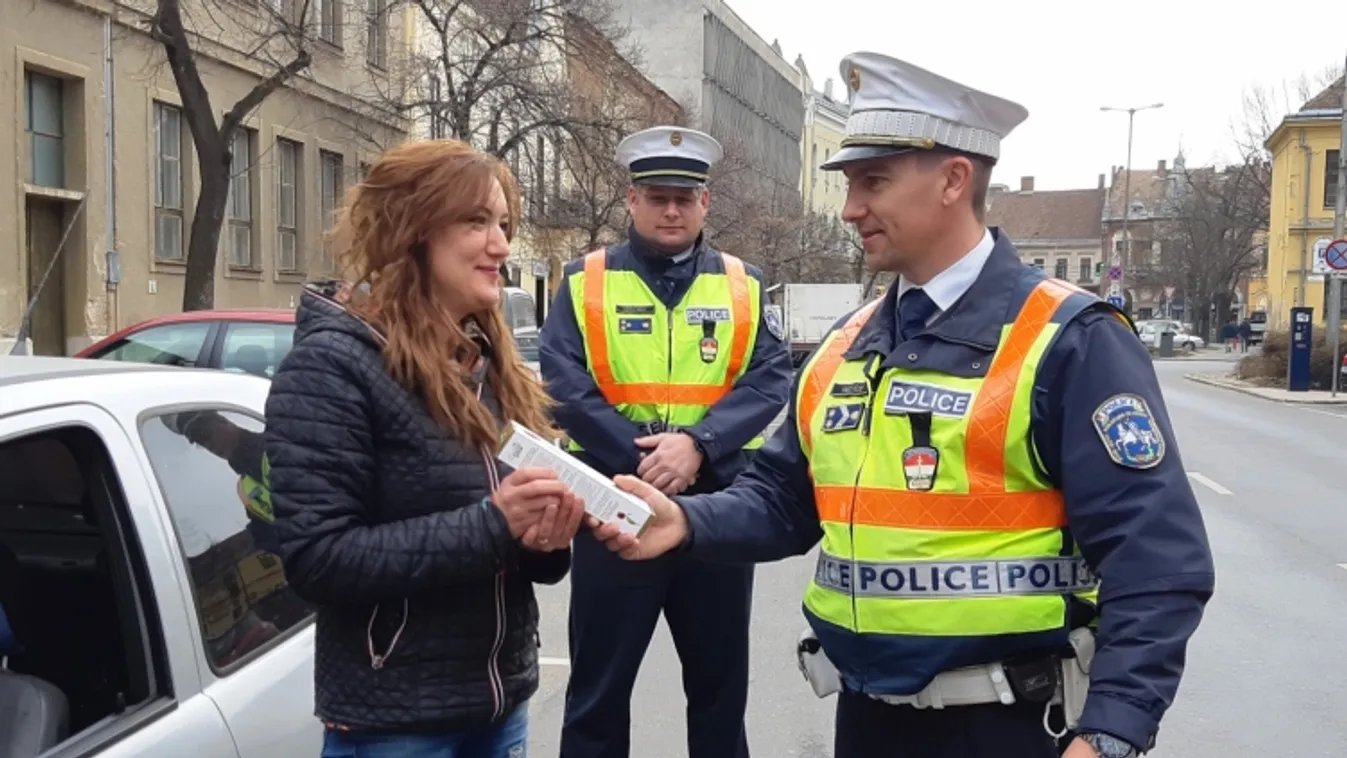 rendőrségi nőnap 
