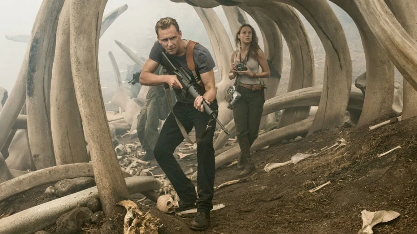 Tom Hiddleston és Brie Larson a Kong: Koponya-sziget című filmben 