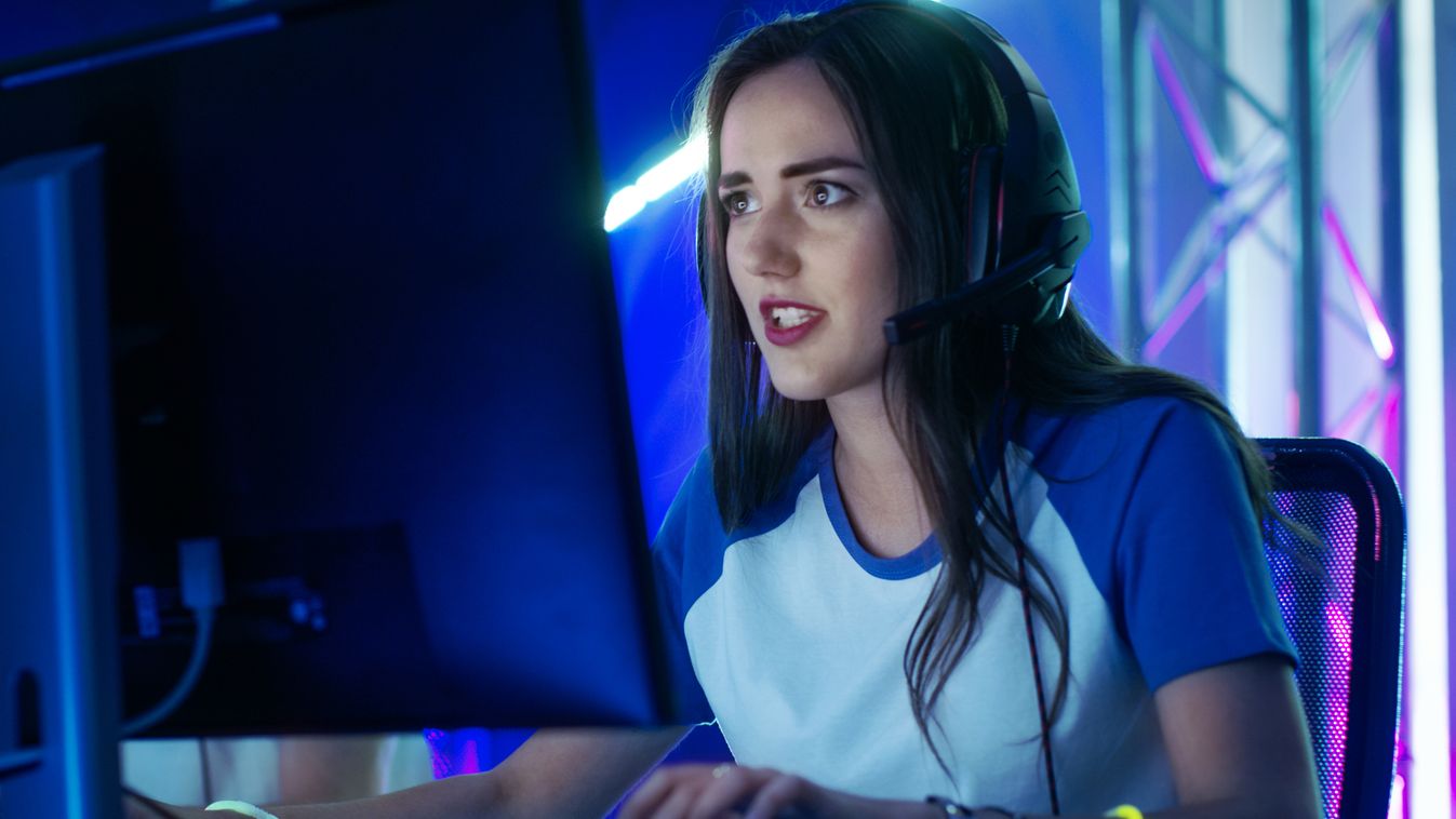 számítógép lány Az e-sport és a kamaszok, avagy videojátékozás mesterfokon 