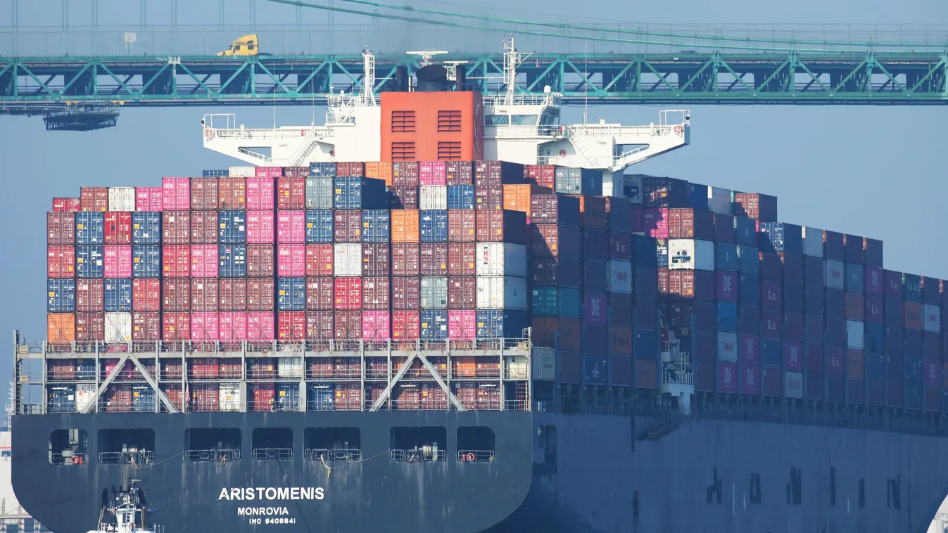 Port Of Los Angeles Officials Blame Tariffs For Drop In Cargo Traffic GettyImageRank1 business finance and industry bestof topix
kína
teherhajó 