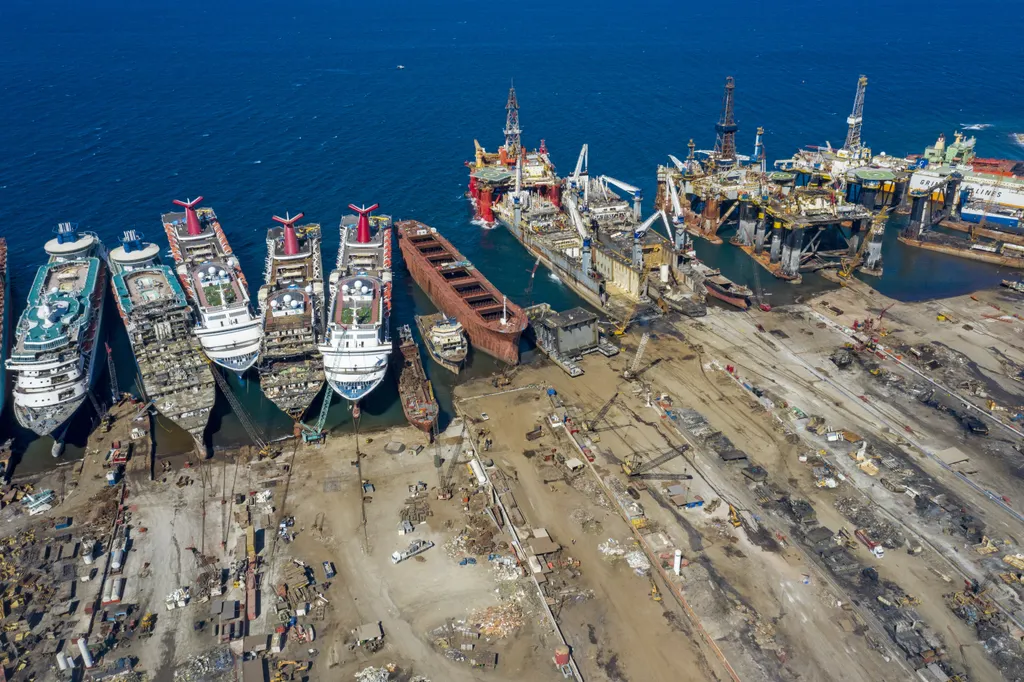 Törökország, óceánjárók újrahasznosítása, hajóbontás 