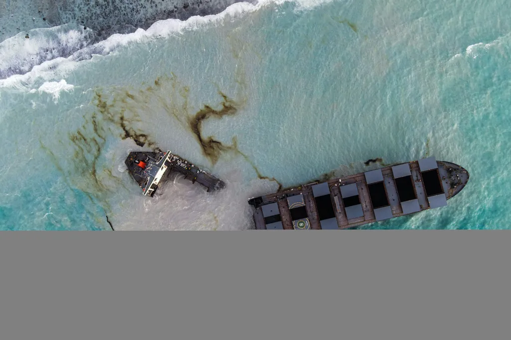 Zátonyra futott olajszállító Mauritiusnál 