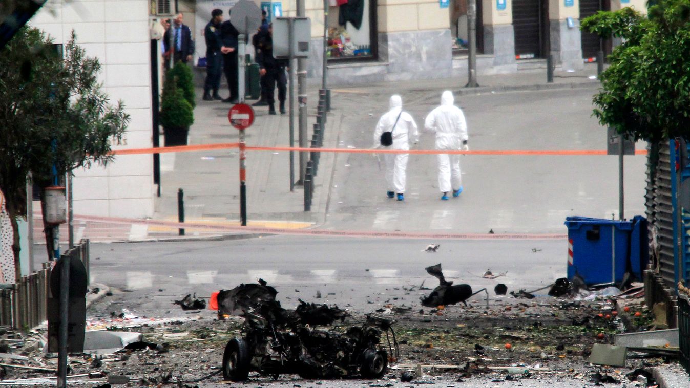 Bomba robbant a görög jegybank athéni székháza előtt, Athén 