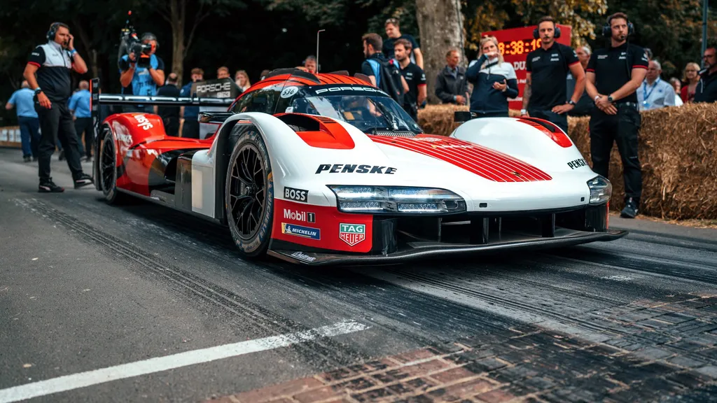 Porsche 963 