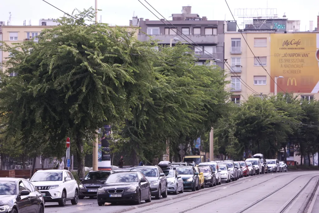 dugó, közlekedés, forgalom, autó, belváros, Budapest, buda, Margit híd, Margit körút, 2021.09.01. 