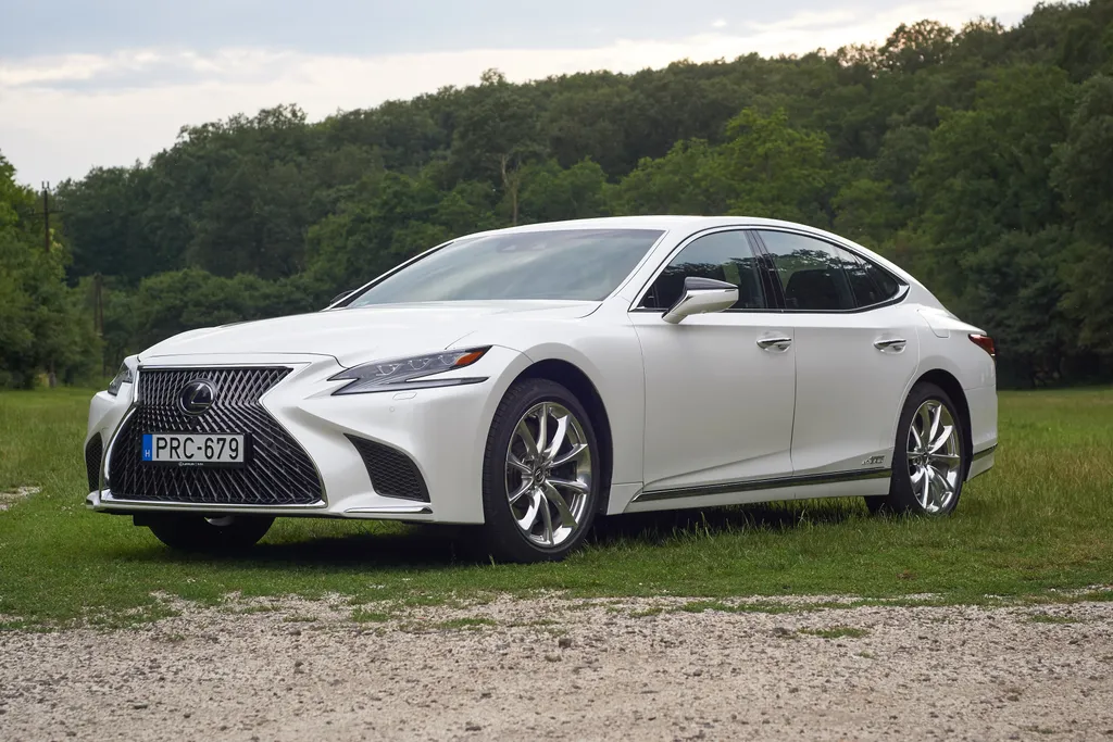 Lexus LS hibrid teszt (2018) 